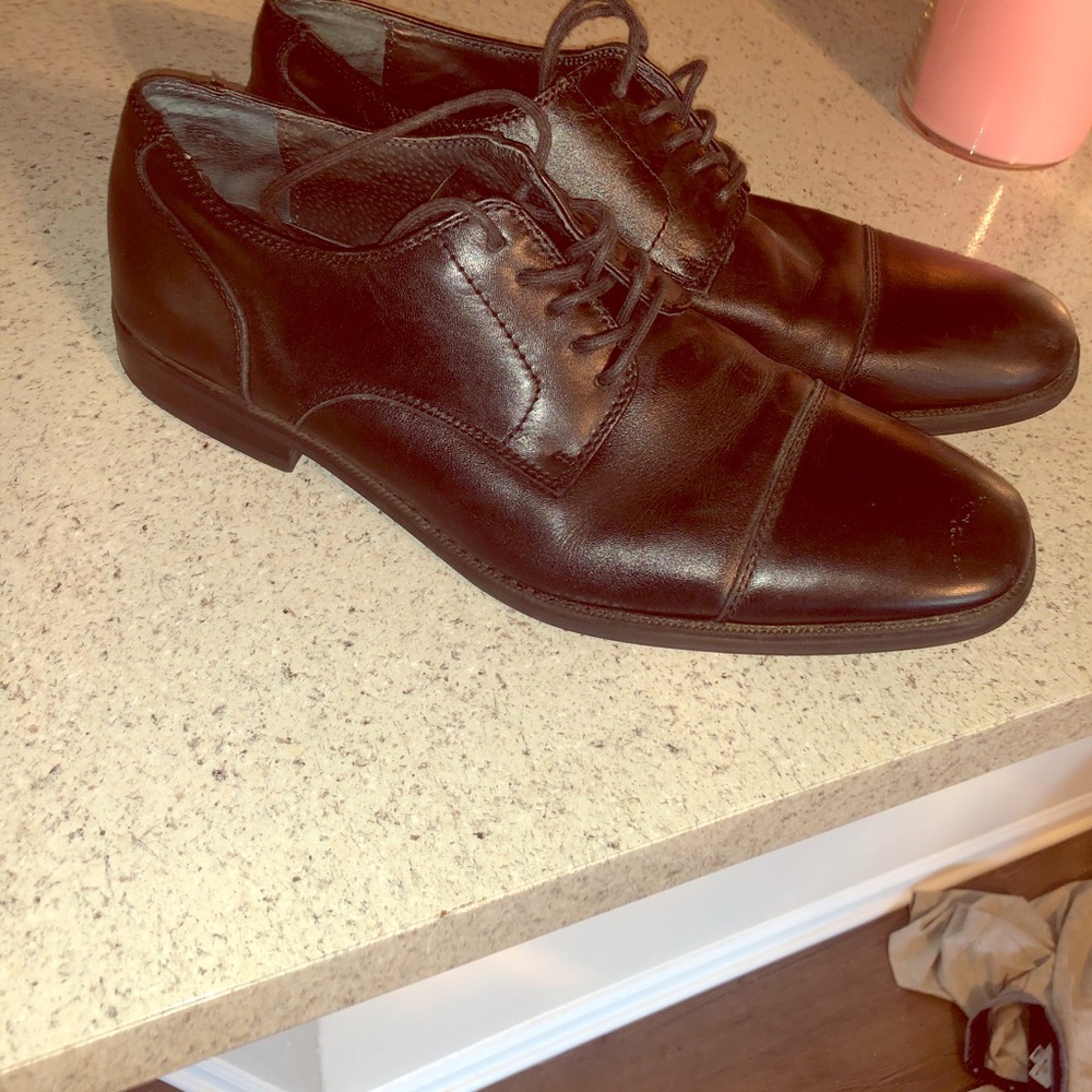 Men’s dress shoes